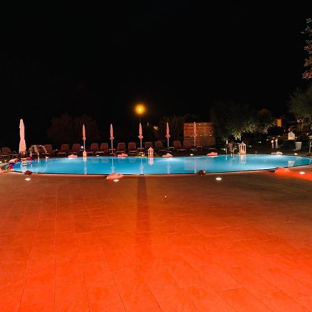 Agriturismo IL CASTAGNETO Padula Exterior foto