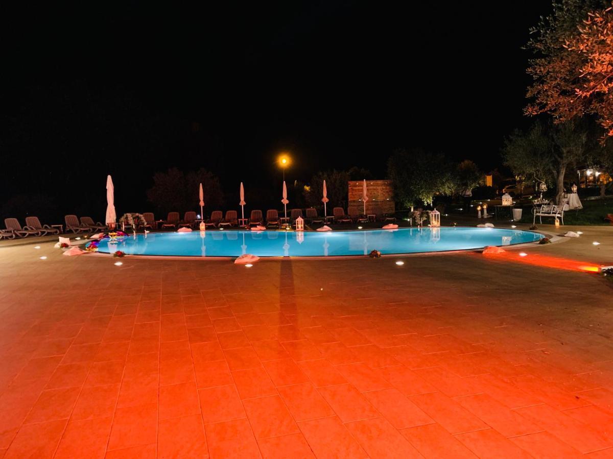 Agriturismo IL CASTAGNETO Padula Exterior foto
