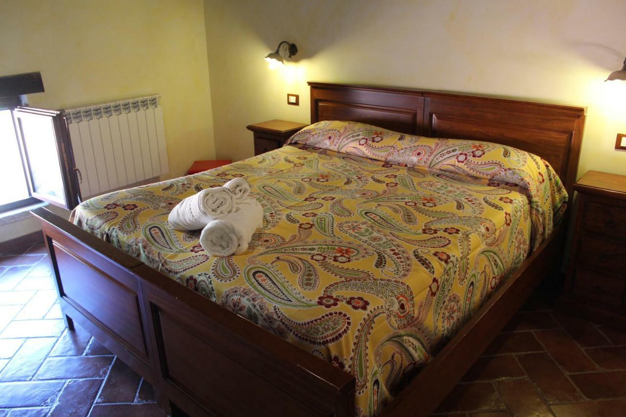 Agriturismo IL CASTAGNETO Padula Exterior foto