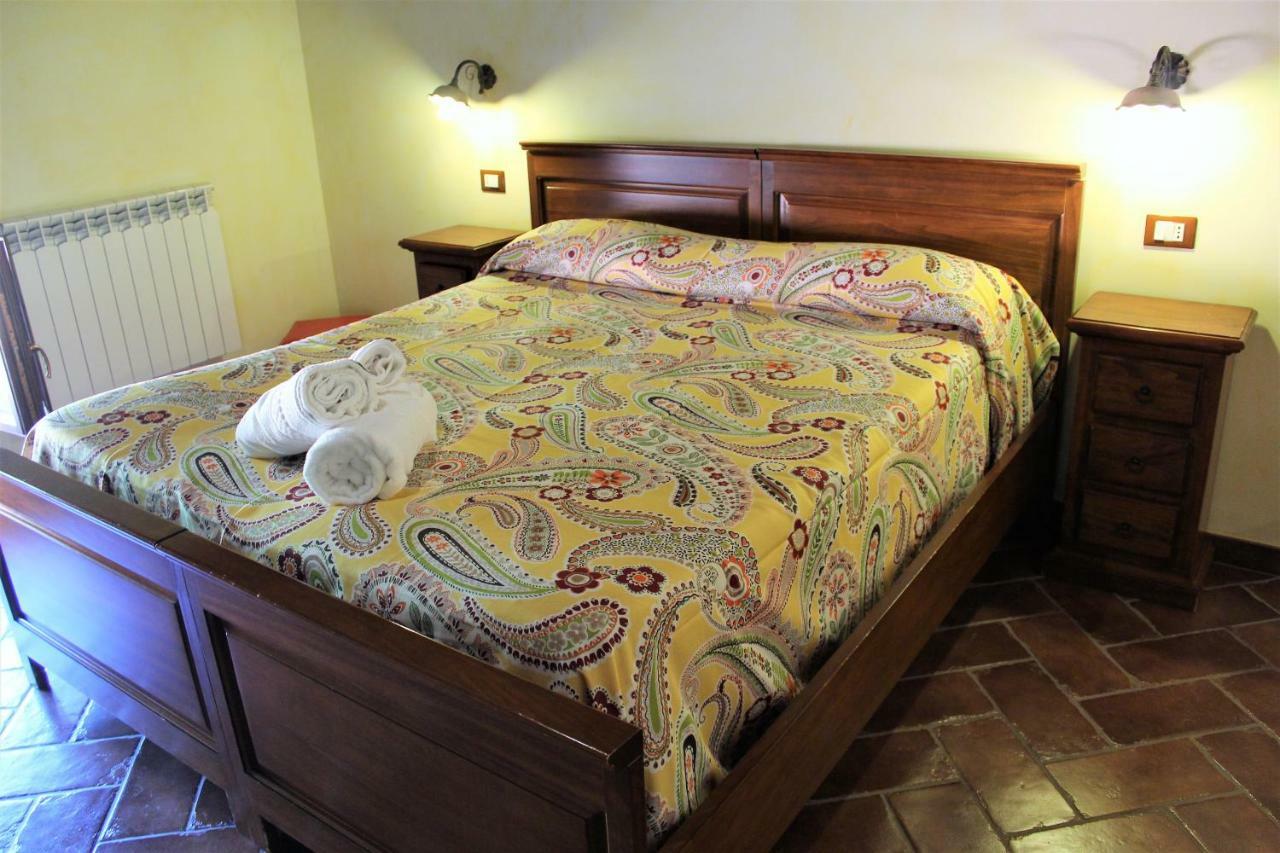 Agriturismo IL CASTAGNETO Padula Exterior foto